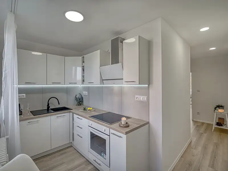 Pronájem bytu 2+1 55 m², Most – náhled fotky 1