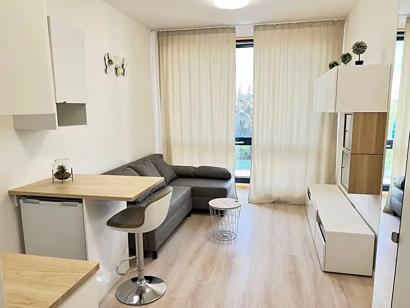 Prodej bytu 1+kk 20 m², Praha – náhled fotky 1