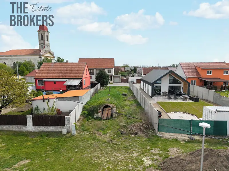 Prodej stavebního pozemku 338 m², Březí – náhled fotky 3