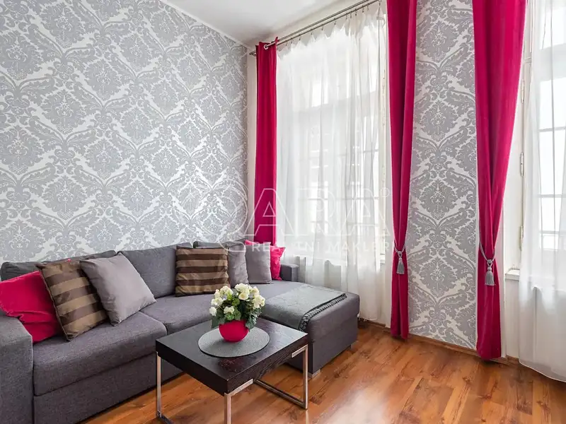 Pronájem bytu 1+kk 39 m², Praha – náhled fotky 2