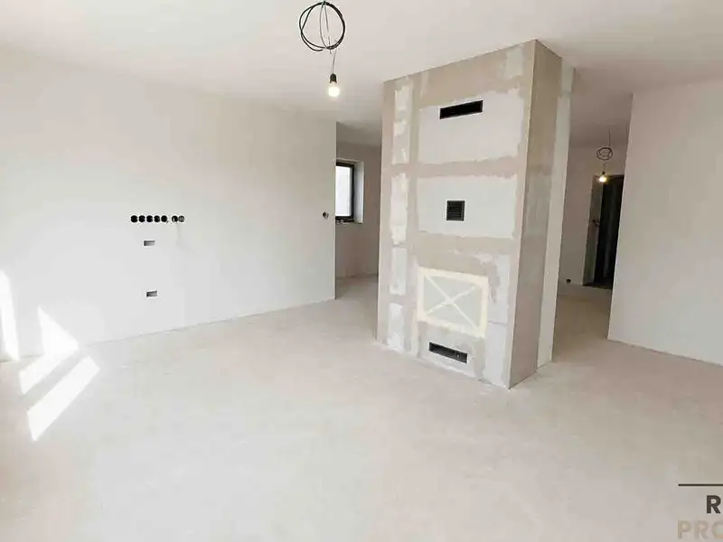 Prodej rodinného domu 194 m², pozemek 1250 m², Svinošice – náhled fotky 2