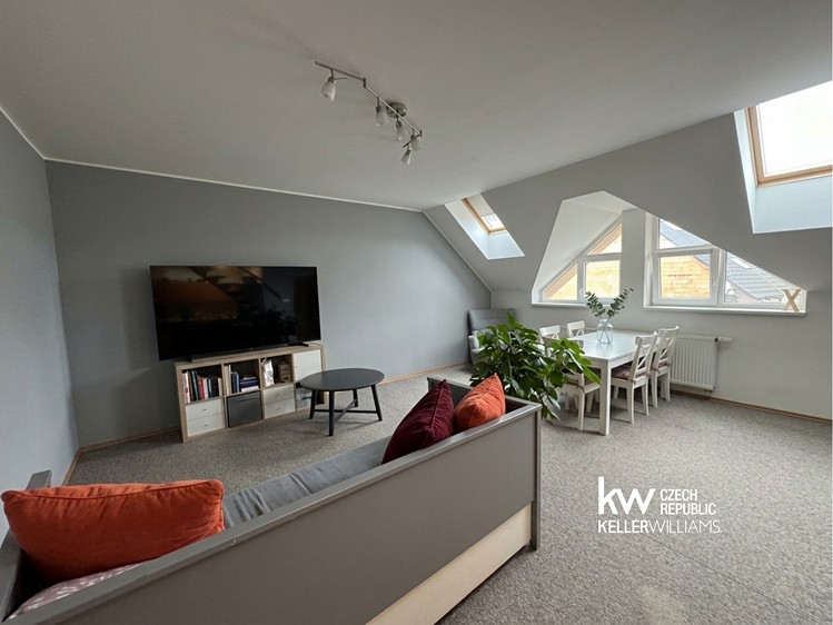 Pronájem bytu 3+kk, 106 m² (3 z 14)