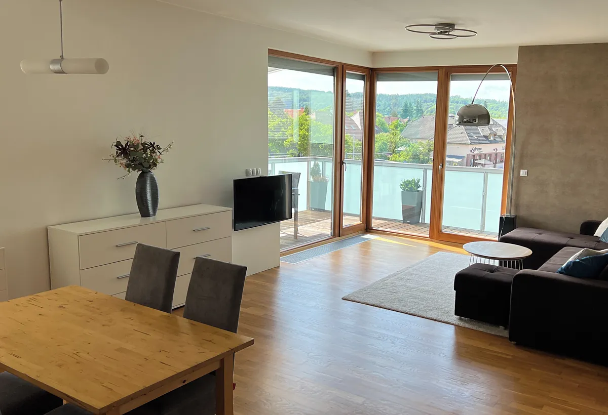 Pronájem bytu 3+kk 89 m²