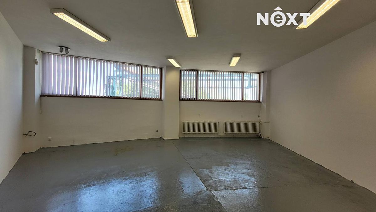 Pronájem kanceláře 126 m², Kladno – fotka 1 z 3