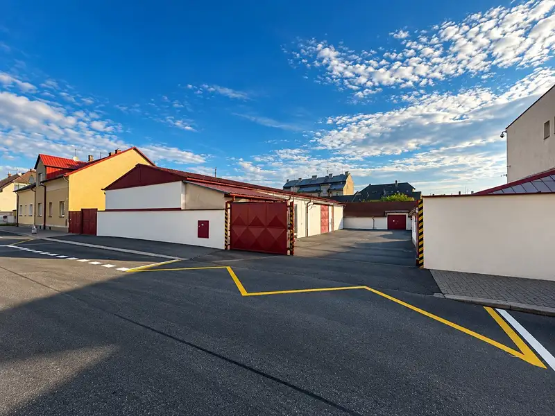Pronájem výrobní haly, prostoru 735 m², Nymburk – náhled fotky 1