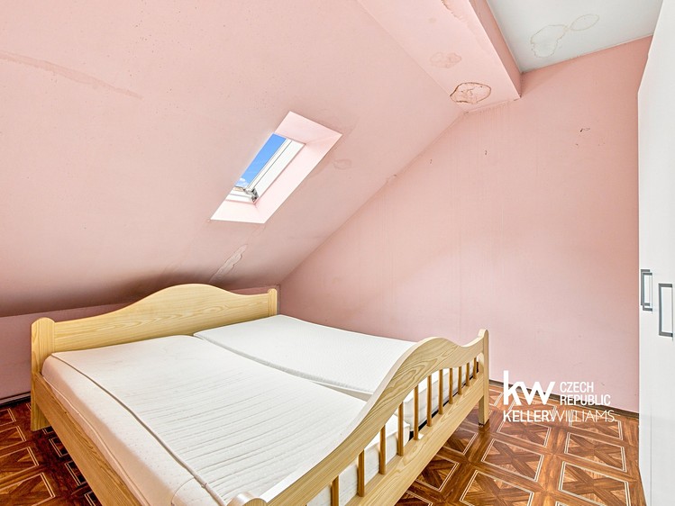 Комерційне приміщення на продаж, 1 601 м² (66 з 100)