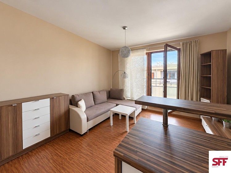 Квартира 1+kk в оренду, 35 м² (2 з 10)