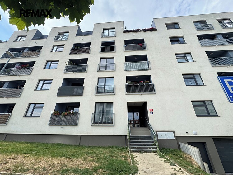 Квартира 2+kk в оренду, 45 м² (14 з 14)