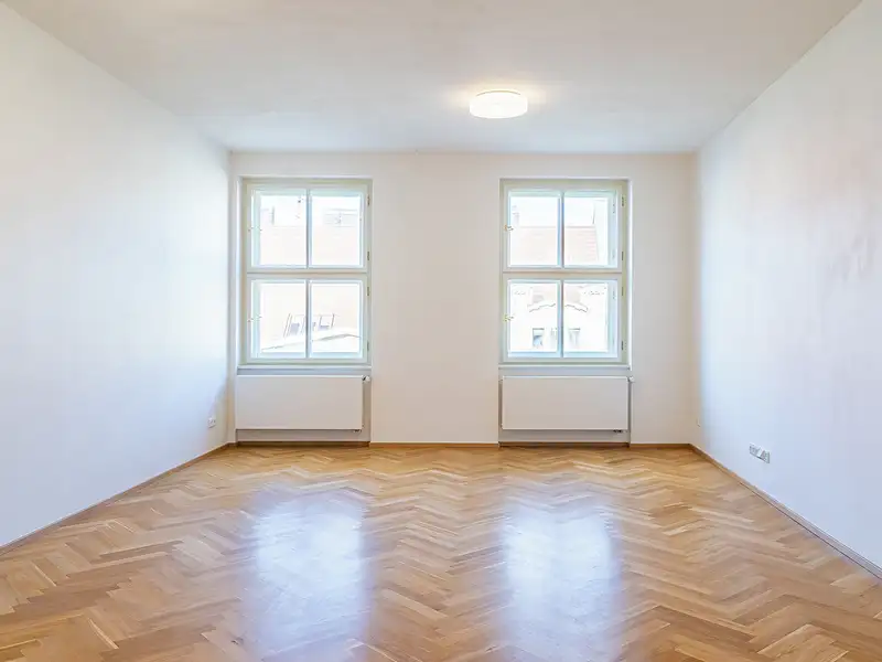 Pronájem bytu 2+kk 79 m², Praha – náhled fotky 3