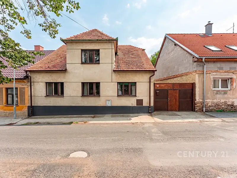 Prodej rodinného domu 164 m², pozemek 768 m², Hostomice – náhled fotky 1