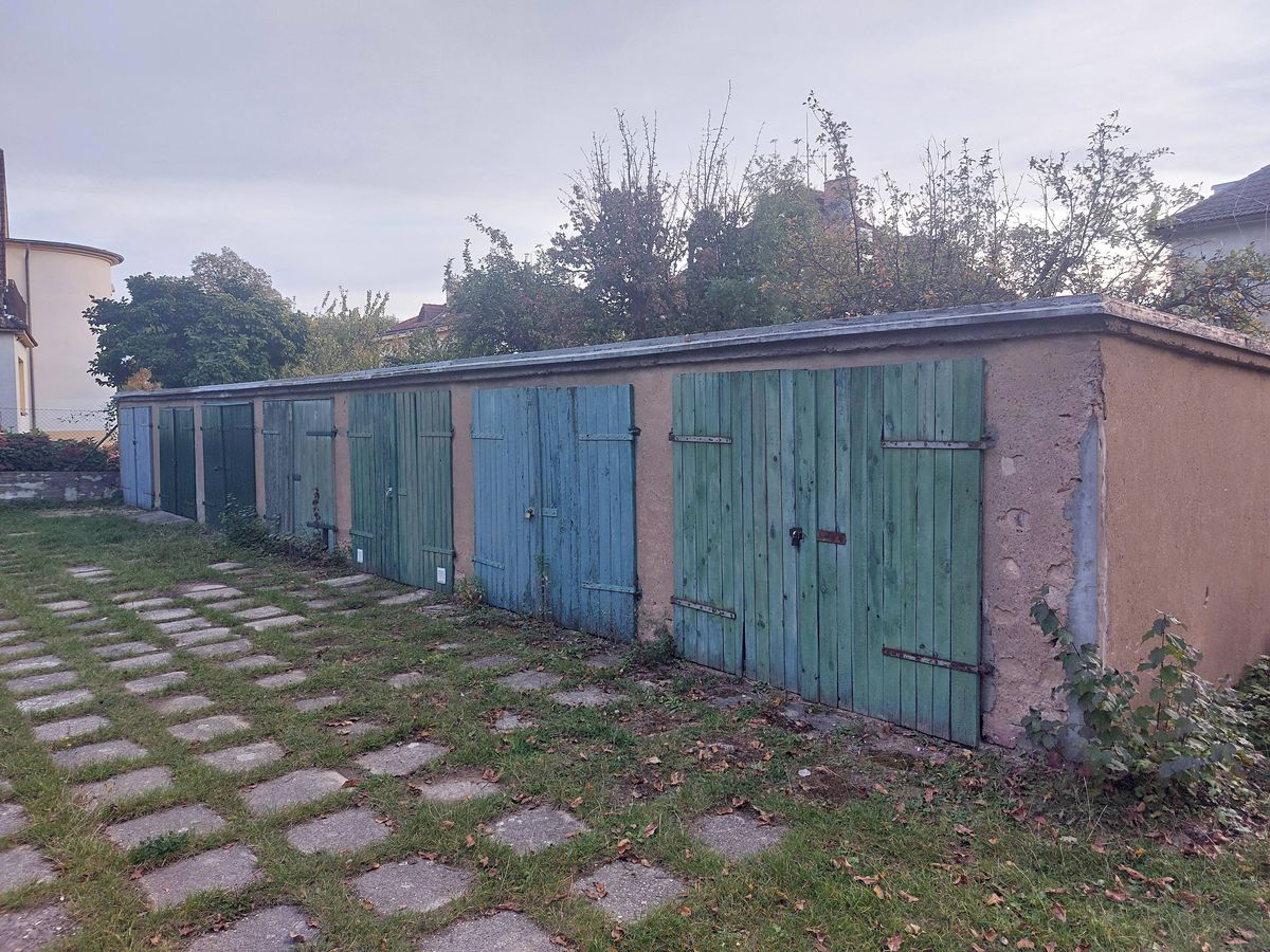 Pronájem garáže 17 m², Praha – fotka 1 z 3