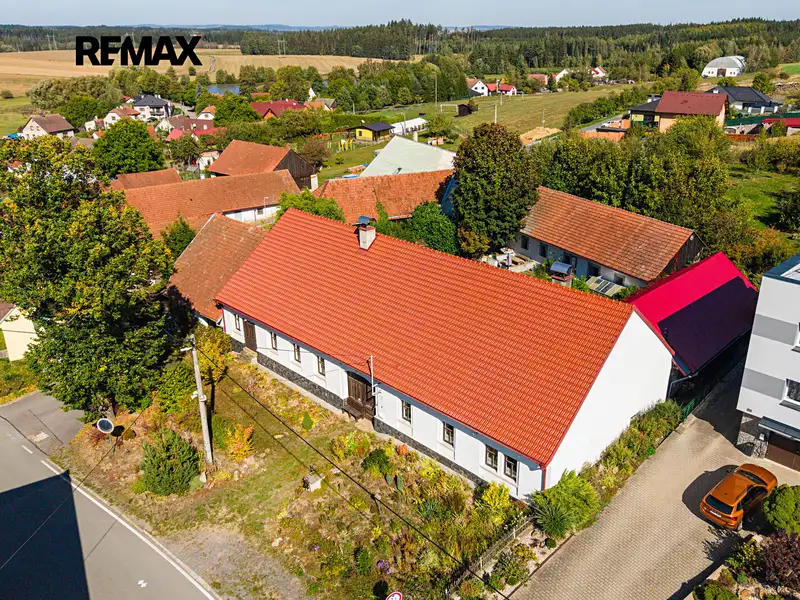 Prodej chalupy 330 m², pozemek 1643 m², Sklené nad Oslavou – náhled fotky 2