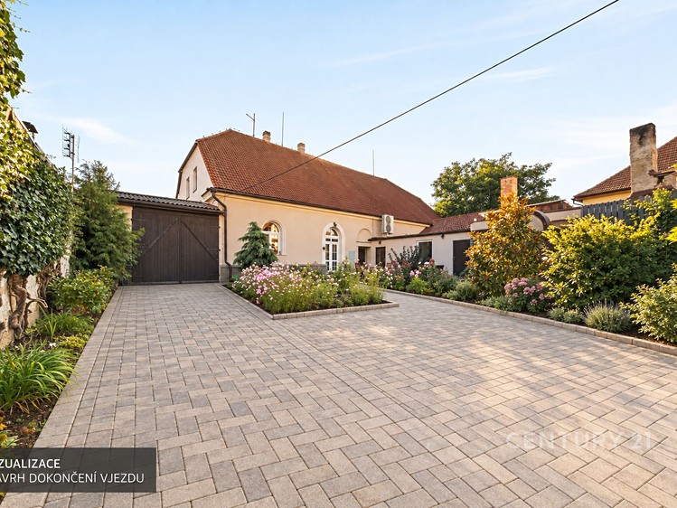 Haus zum Kauf, 453 m² (2 von 39)