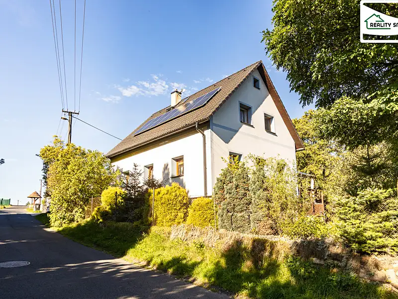 Prodej rodinného domu 140 m², pozemek 926 m², Libá – náhled fotky 1