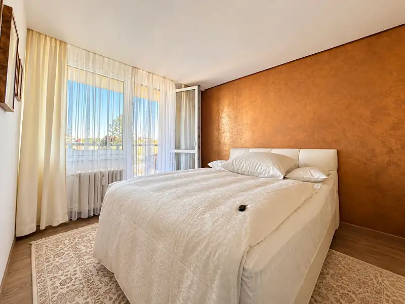 Prodej bytu 3+1 67 m², Hradec Králové – náhled fotky 2