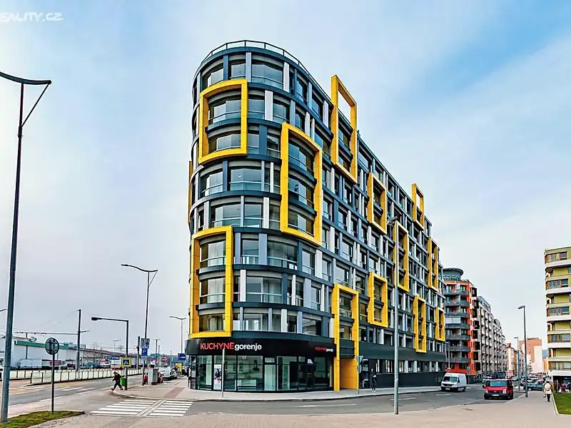 Pronájem bytu 1+kk 36 m², Praha – náhled fotky 2