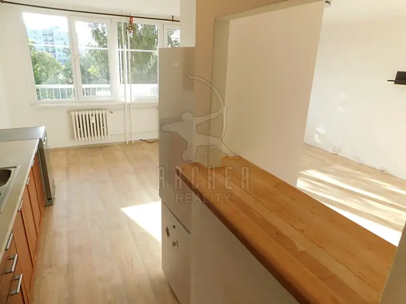 Prodej bytu 3+1 72 m², Praha – náhled fotky 1