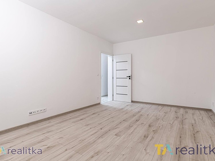 Prodej bytu 2+1, 54 m² (10 z 19)