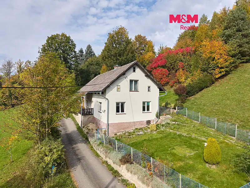 Prodej rodinného domu 252 m², pozemek 1497 m², Teplice nad Metují – náhled fotky 1