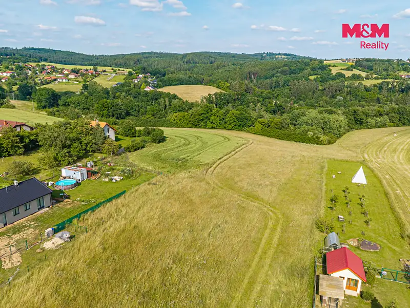 Prodej stavebního pozemku 2348 m², Hrusice – náhled fotky 2