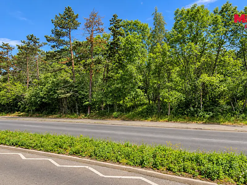Prodej zahrady 1200 m², Praha – náhled fotky 3