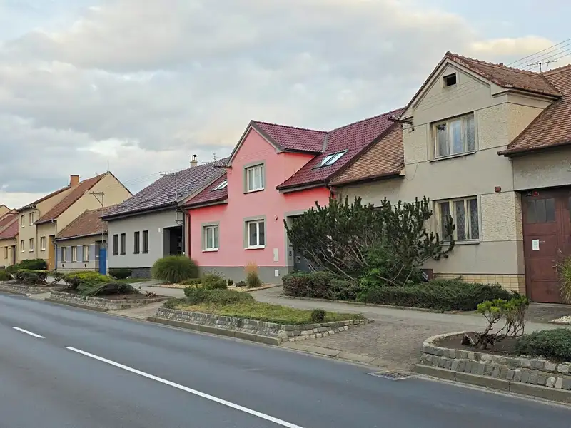 Prodej rodinného domu 226 m², pozemek 1258 m², Dubňany – náhled fotky 2