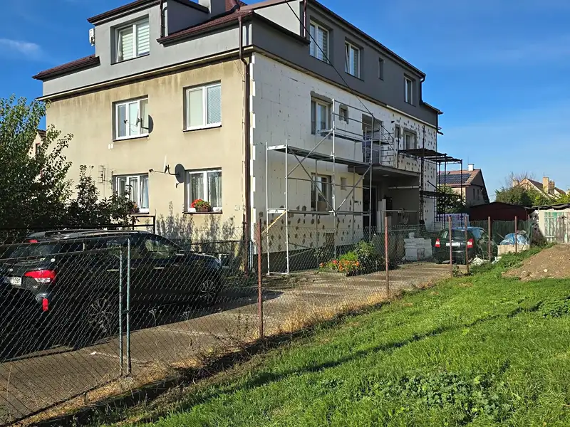Pronájem bytu 1+kk 34 m², Kolín – náhled fotky 1