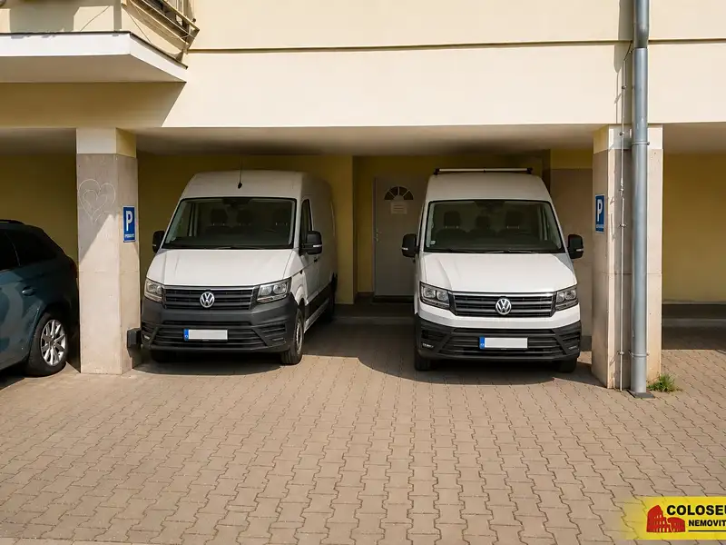 Pronájem garážového stání 60 m², Šlapanice – náhled fotky 3
