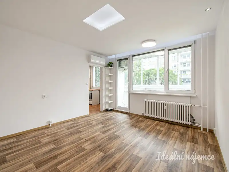Pronájem bytu 3+kk 71 m², Praha – náhled fotky 2