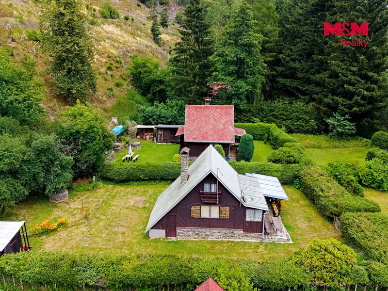 Prodej chaty 42 m², pozemek 300 m², Černošín – náhled fotky 3