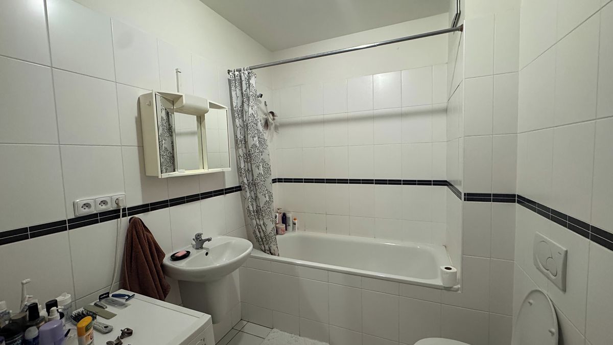 Pronájem bytu 1+kk 40 m² – fotografie 3