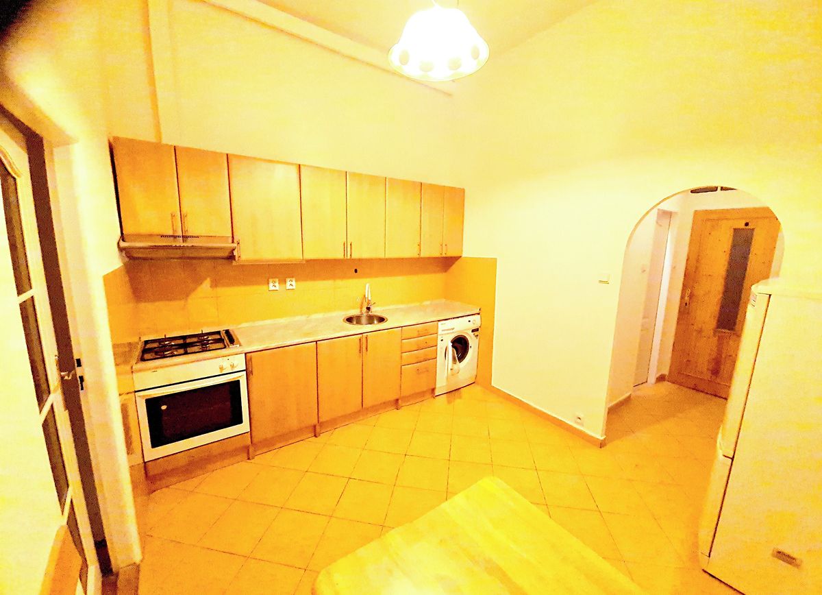 Pronájem bytu 1+1 36 m², Praha – fotka 1 z 3