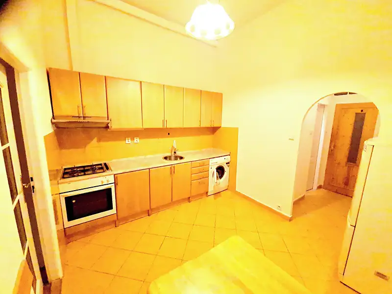 Pronájem bytu 1+1 36 m², Praha – náhled fotky 1
