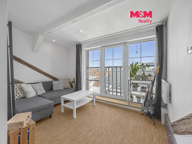 Pronájem bytu 1+kk 28 m², Praha – náhled fotky 1
