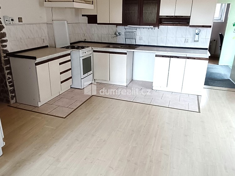 Prodej bytu 2+1, 96 m² (2 z 22)