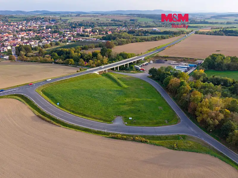 Prodej komerčního pozemku 5589 m², Staňkov – náhled fotky 1