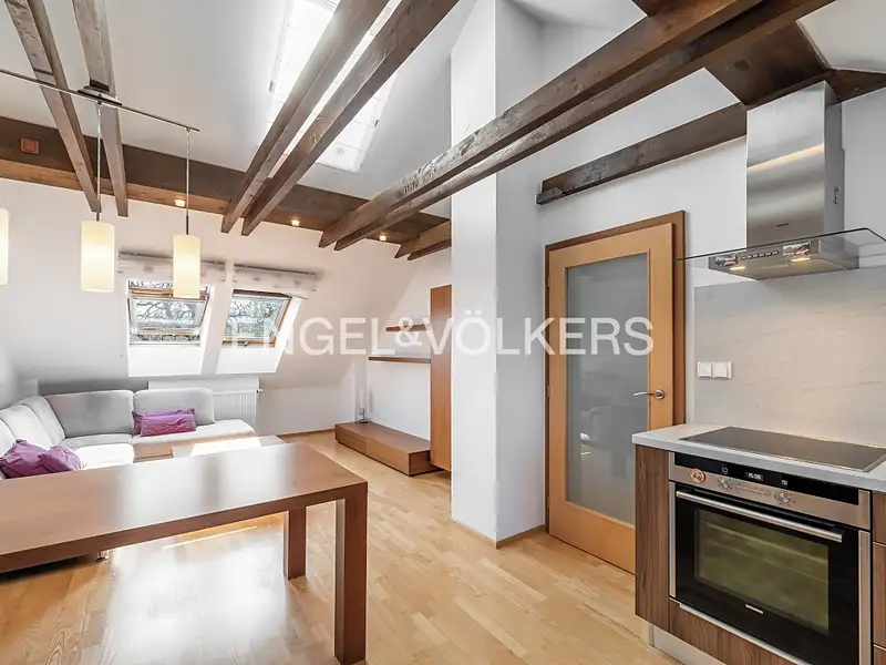 Pronájem bytu 3+kk 86 m², Praha – náhled fotky 1