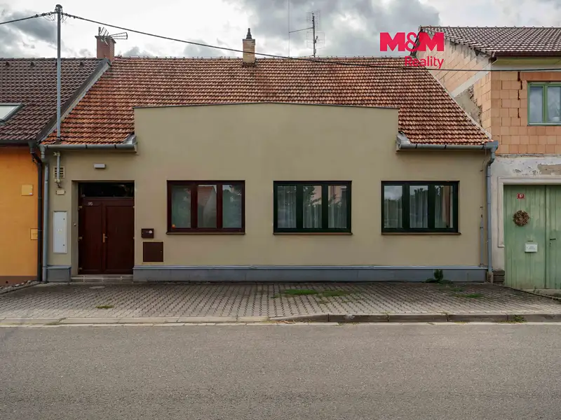 Prodej rodinného domu 116 m², pozemek 760 m², Rousínov – náhled fotky 1