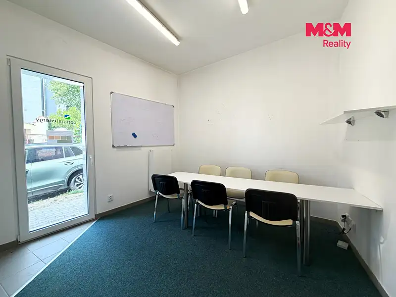Pronájem kanceláře 15 m², Tišnov – náhled fotky 2