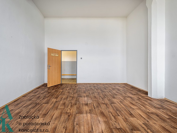Комерційне приміщення в оренду, 30 м² (2 з 4)