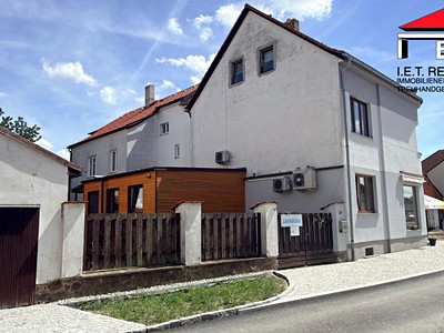 Prodej komerčního prostoru, 303 m² (3 z 15)