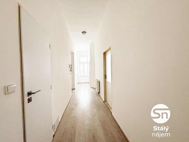Квартира 1+1 в оренду, 55 м² (12 з 14)