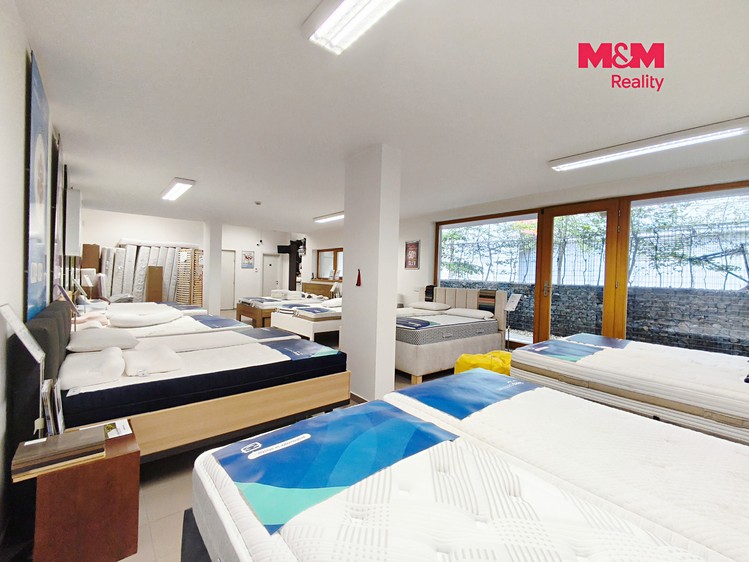Комерційне приміщення в оренду, 172 м² (6 з 12)
