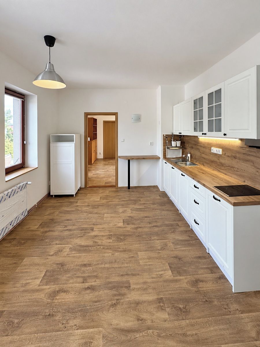 Pronájem bytu 2+1 73 m², Lety – fotka 1 z 3