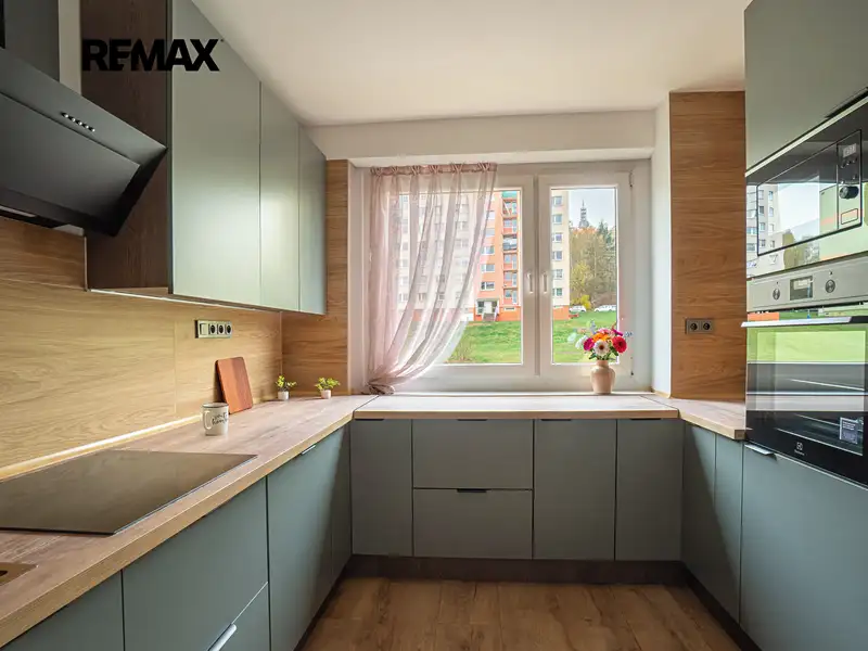 Prodej bytu 4+1 77 m², Teplice – náhled fotky 1
