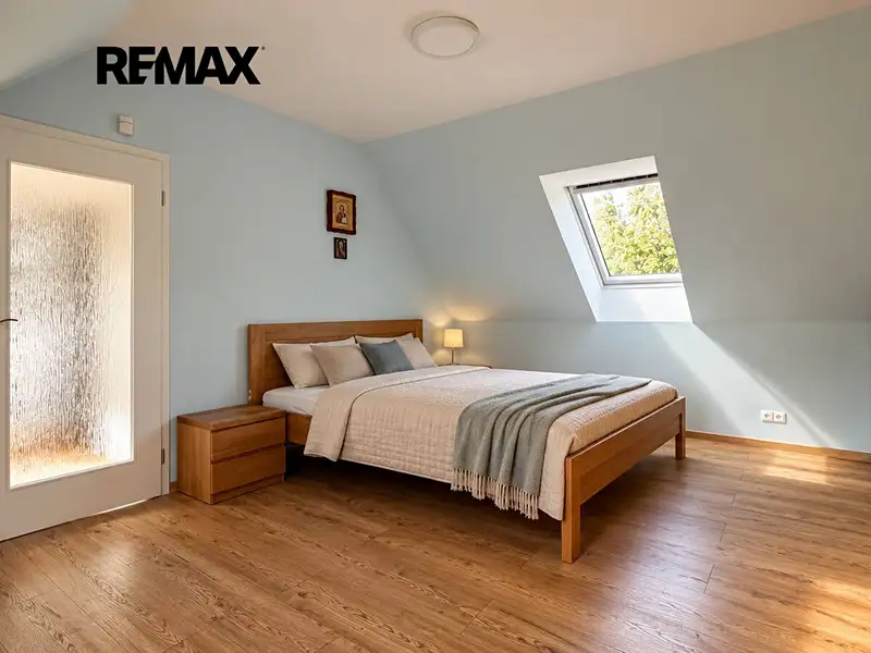 Pronájem rodinného domu 130 m², pozemek 131 m², Černolice – náhled fotky 3