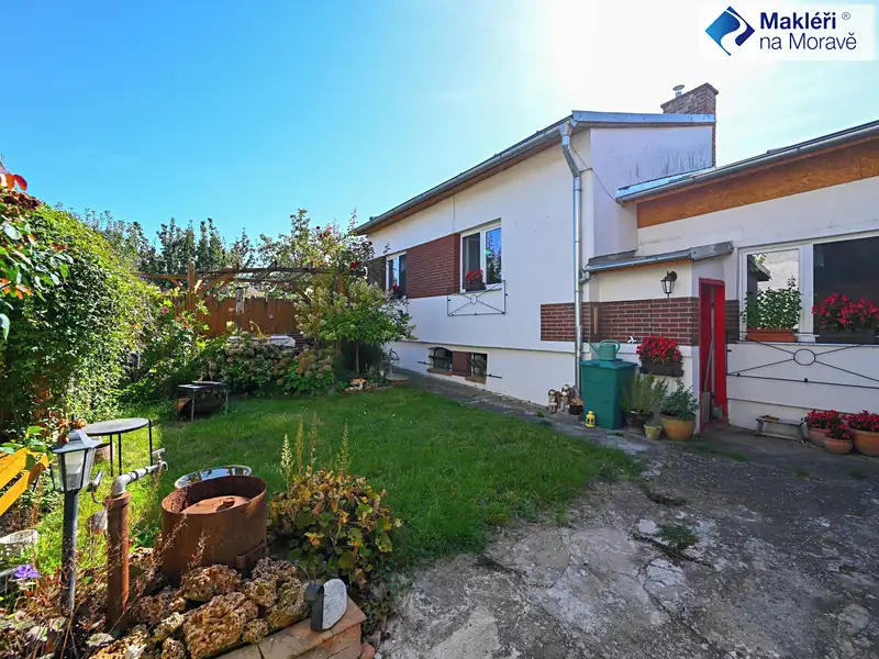 Prodej rodinného domu 239 m², pozemek 385 m², Dub nad Moravou – náhled fotky 2