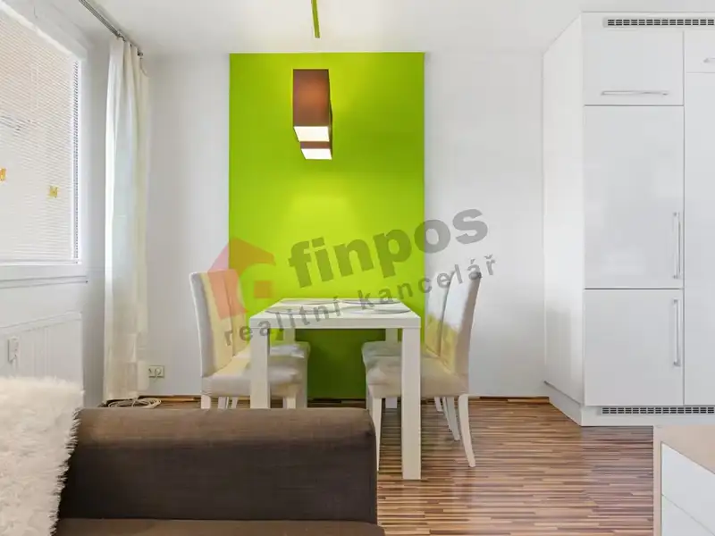 Pronájem bytu 2+kk 55 m², Praha – náhled fotky 2