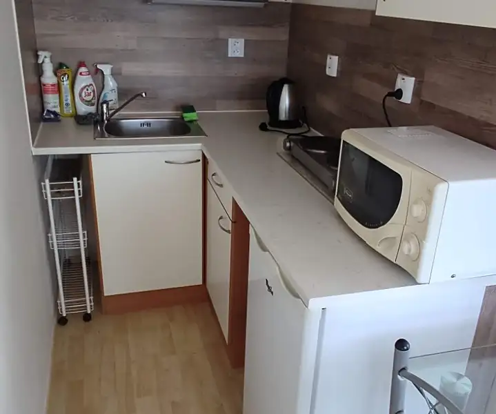 Pronájem bytu 1+kk 24 m², Praha – náhled fotky 2