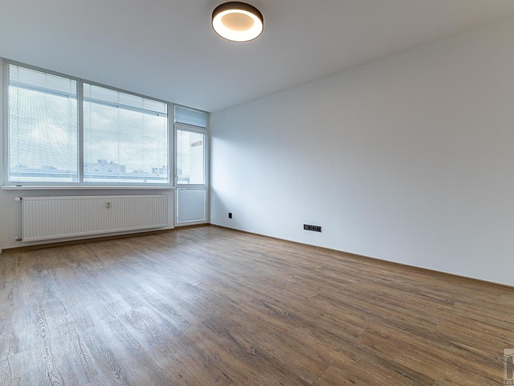 Prodej bytu 2+1, 63 m² (12 z 39)